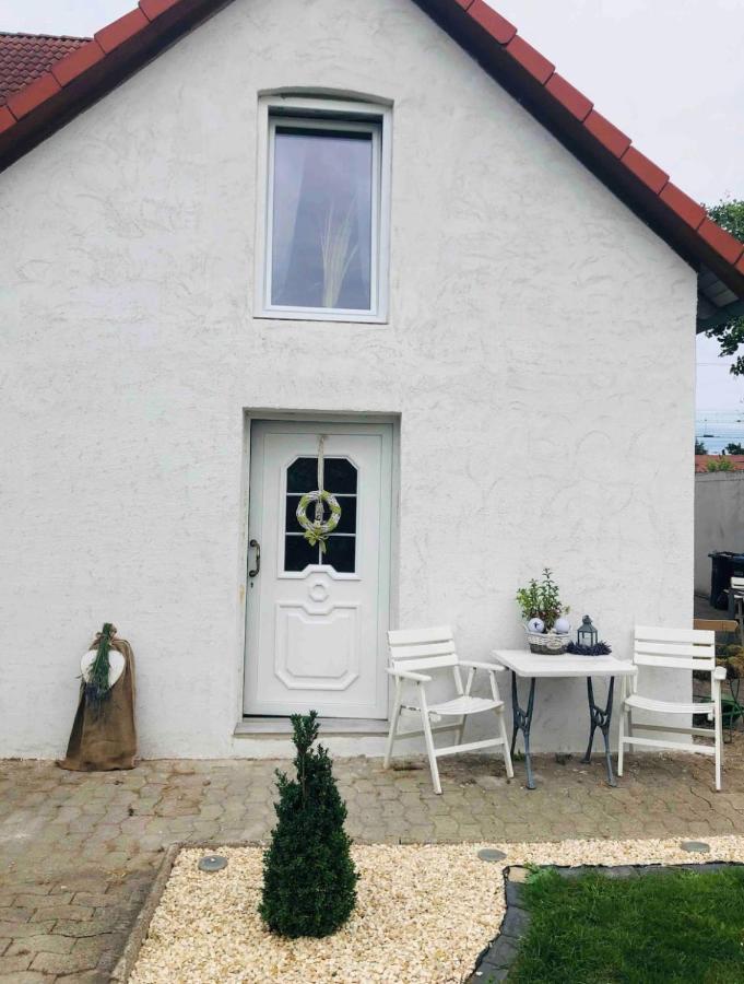 Kleine Gemuetliche Einliegerwohnung Mit Garten Und Pool Nordstemmen Luaran gambar