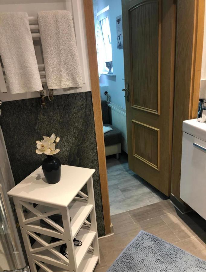 Kleine Gemuetliche Einliegerwohnung Mit Garten Und Pool Nordstemmen Luaran gambar