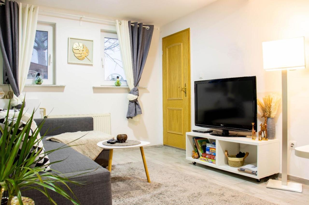 Kleine Gemuetliche Einliegerwohnung Mit Garten Und Pool Nordstemmen Luaran gambar
